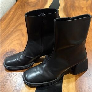 Vagabond Ansie Block heeled black leather boots